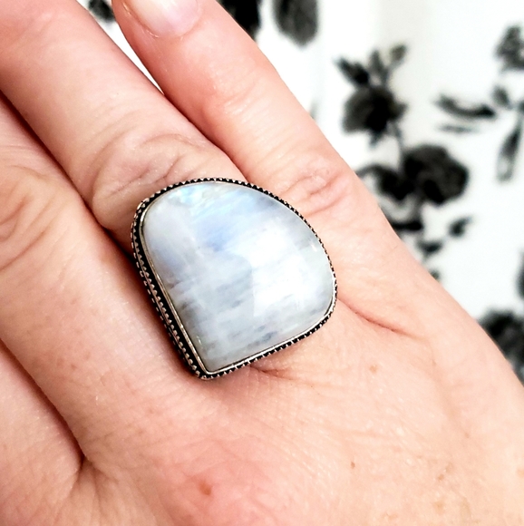 New Rainbow Moonstone 925 Silver Ring. - Picture 8 of 8